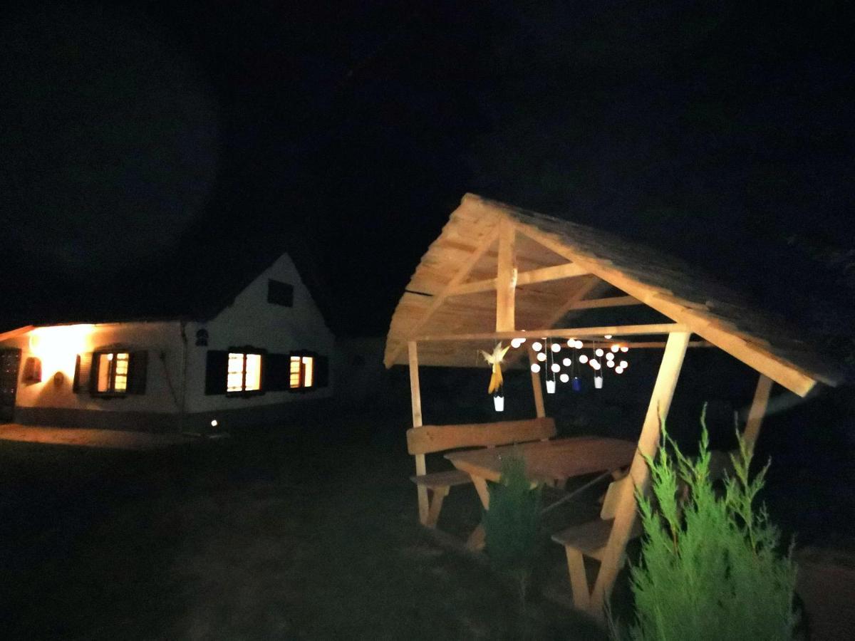 Gasthaus Orseg Kincse Hegyhátszentjakab Exterior foto